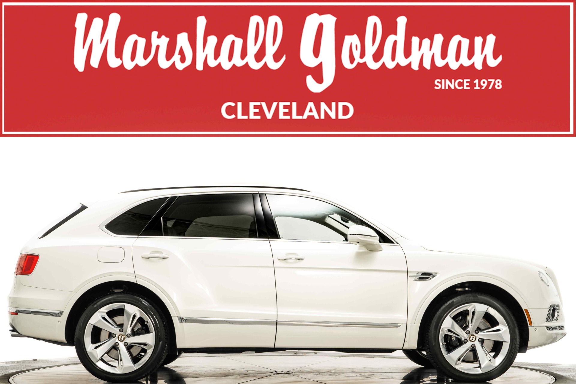Used 2019 Bentley Bentayga V8 in Ghost White For Sale (Sold