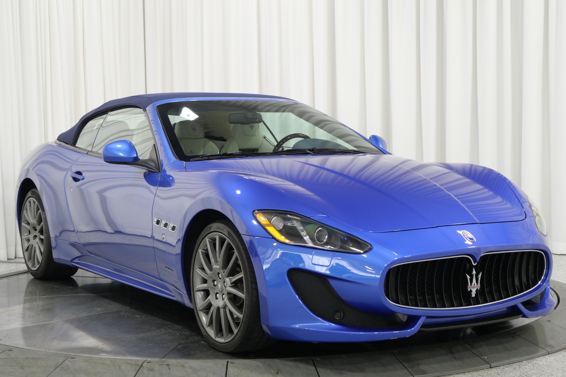 Used 2016 Maserati GranTurismo Sport Convertible in Blu