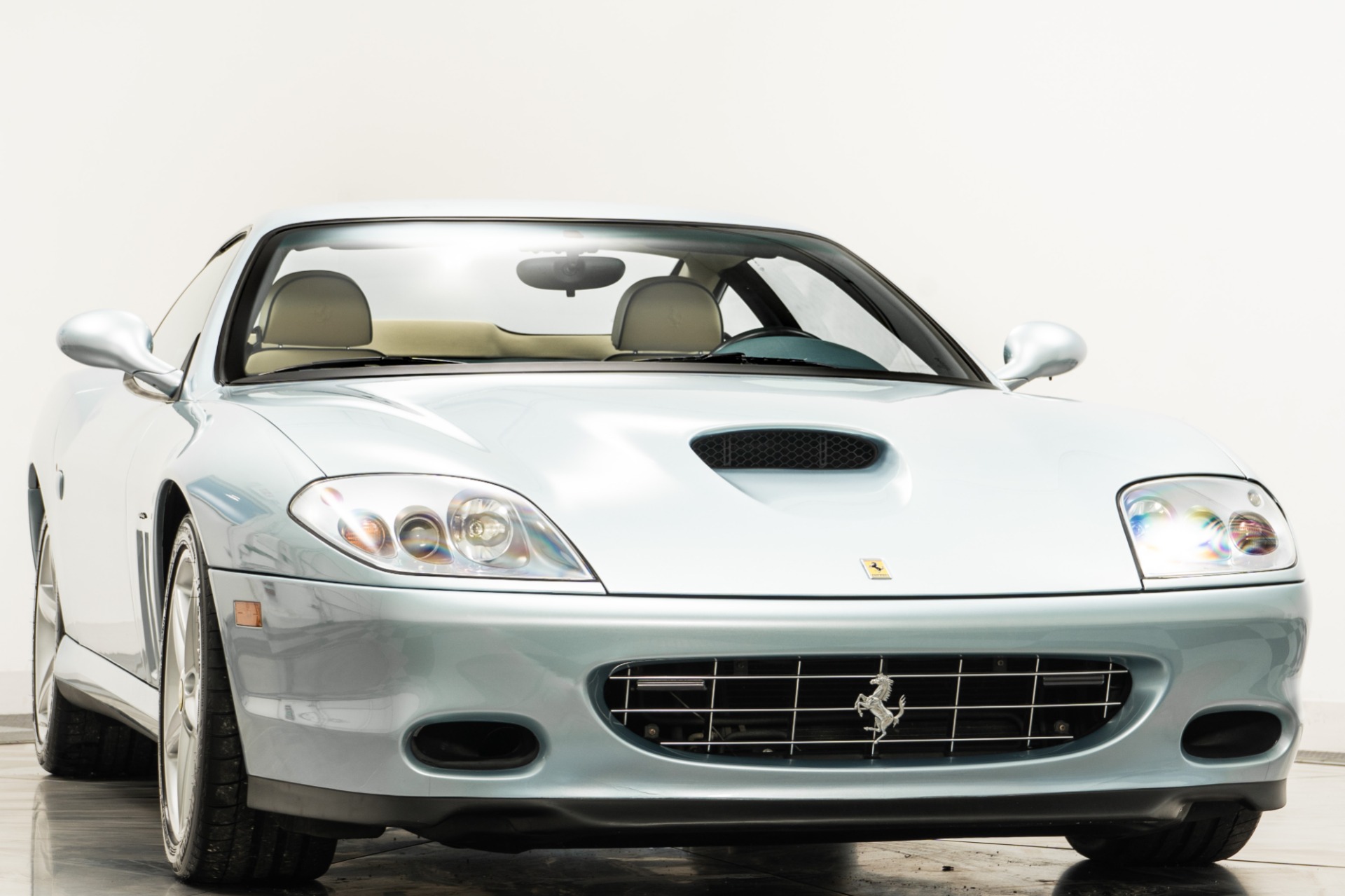 Used 2005 Ferrari 575M Maranello in Grigio Alloy For Sale (Sold