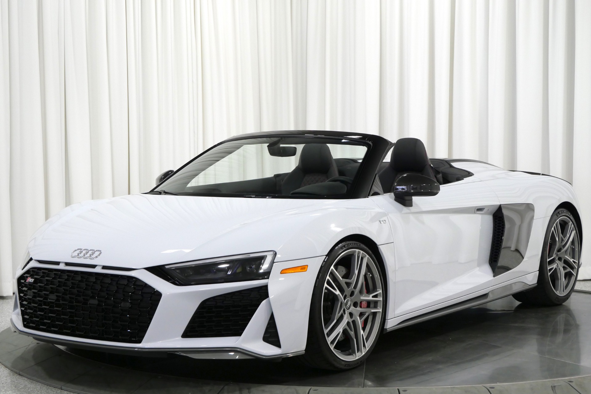 Used 2021 Audi R8 V10 Performance quattro Spyder in Ibis White For