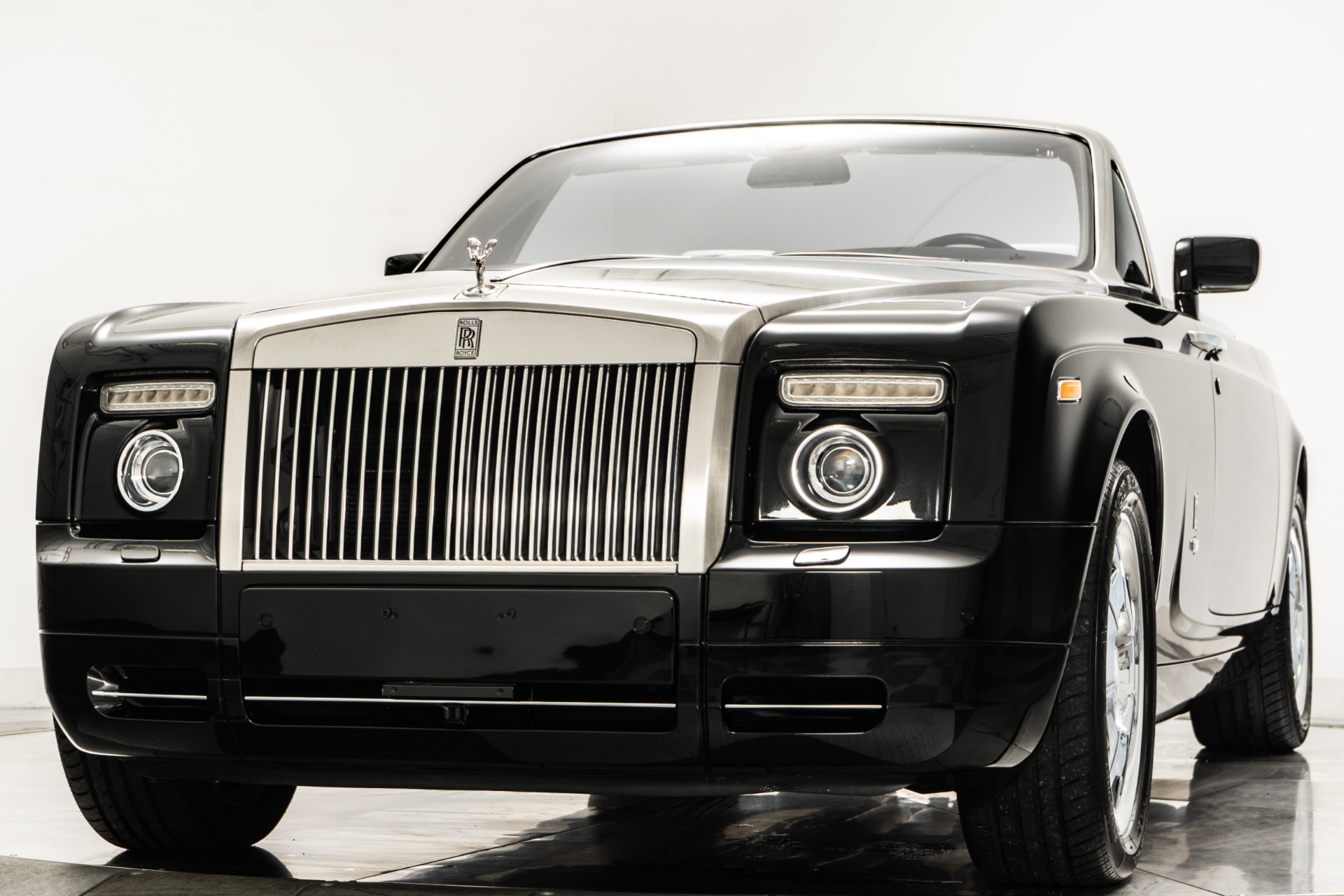 洋書 ROLLS ROYCE IN AMERICA 1976 Rolls-Royce Silver Shadow | Beverly Hills Car Club