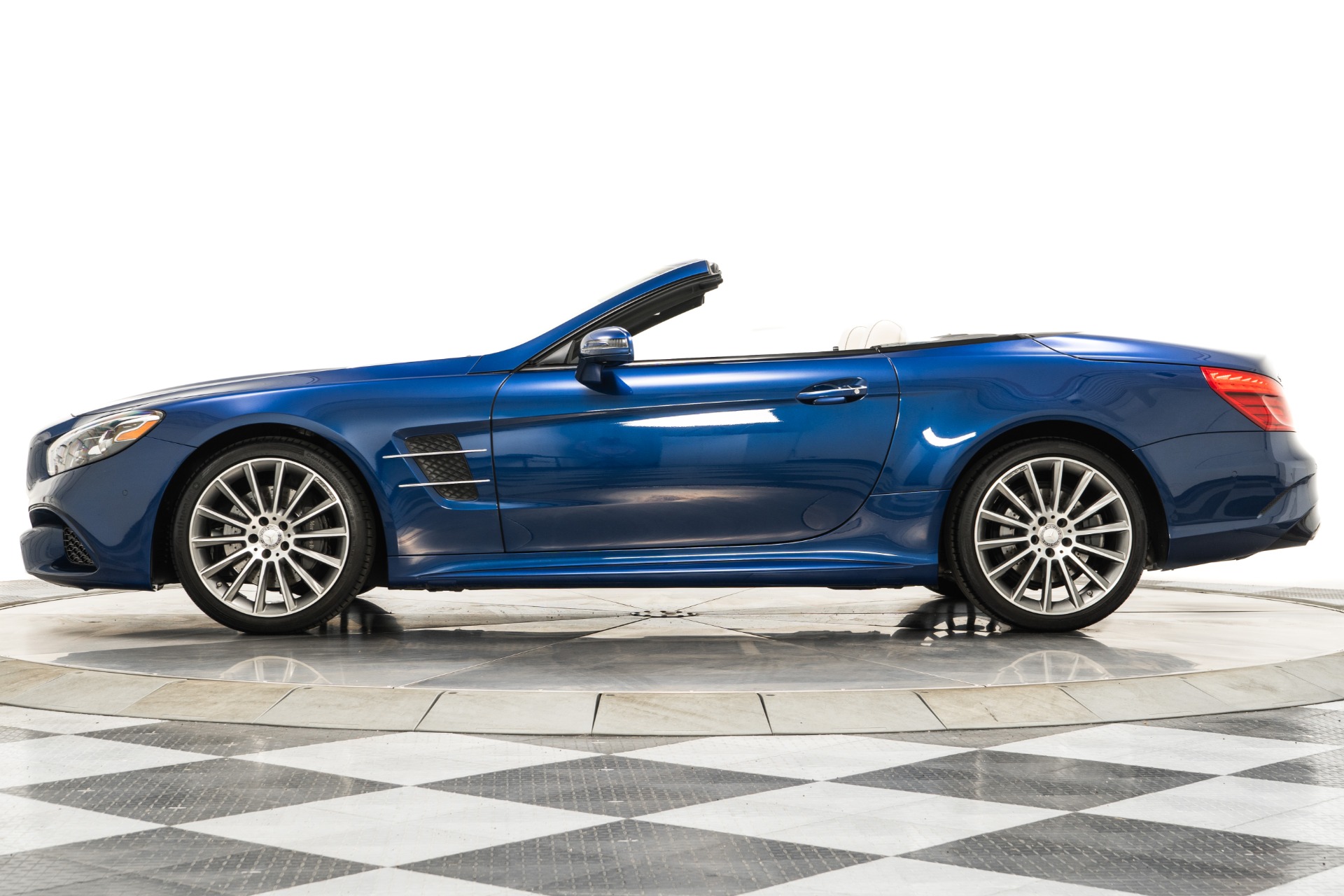 Used 2017 Mercedes-Benz SL 550 in Brilliant Blue Metallic For Sale
