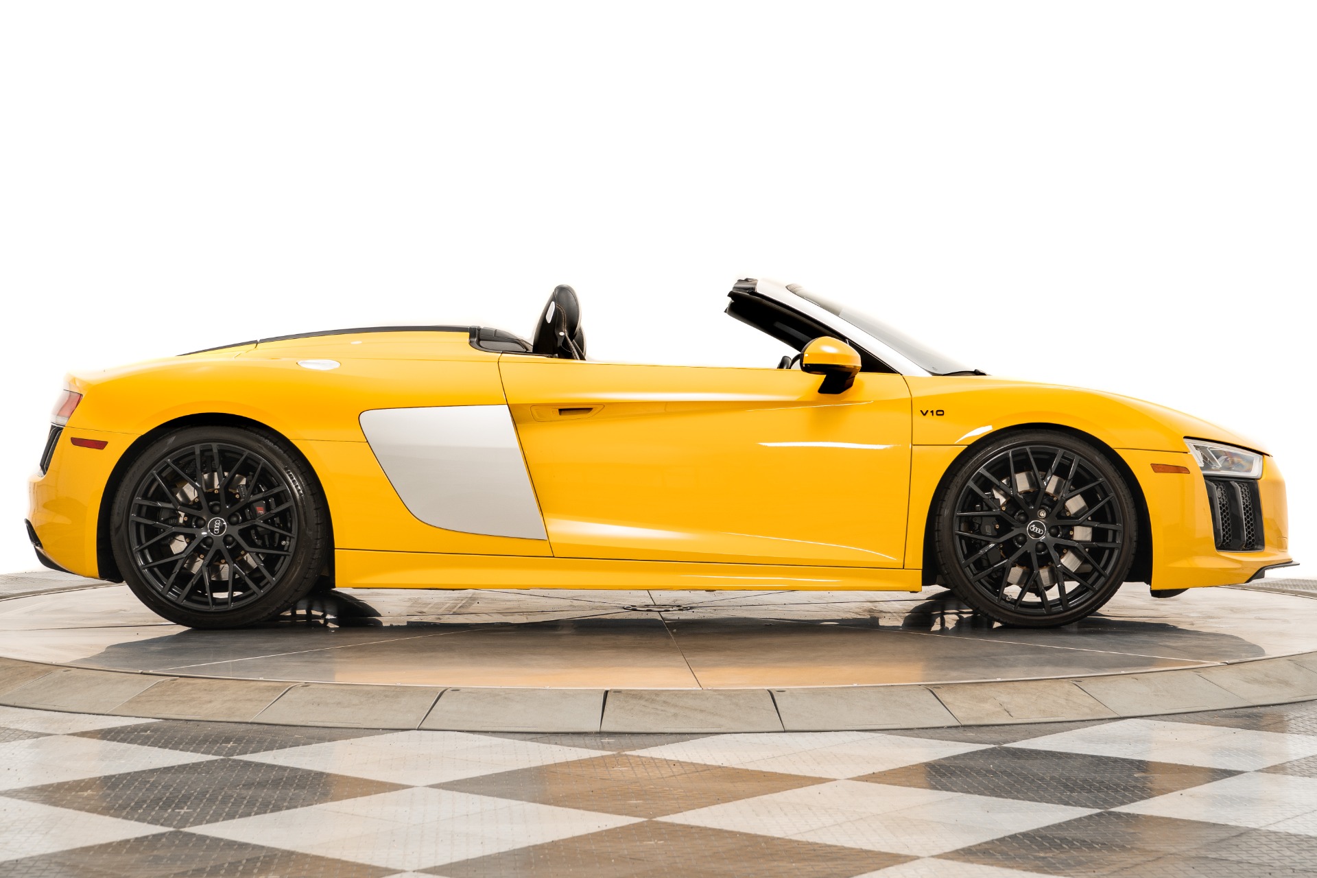 Audi R8 Spyder V10