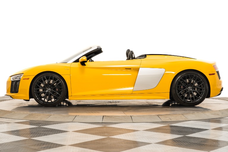 Audi R8 Spyder V10 イエロー 1/18 Dealer Edition Audi R8 V10 Plus Spyder (Yellow) Diecast