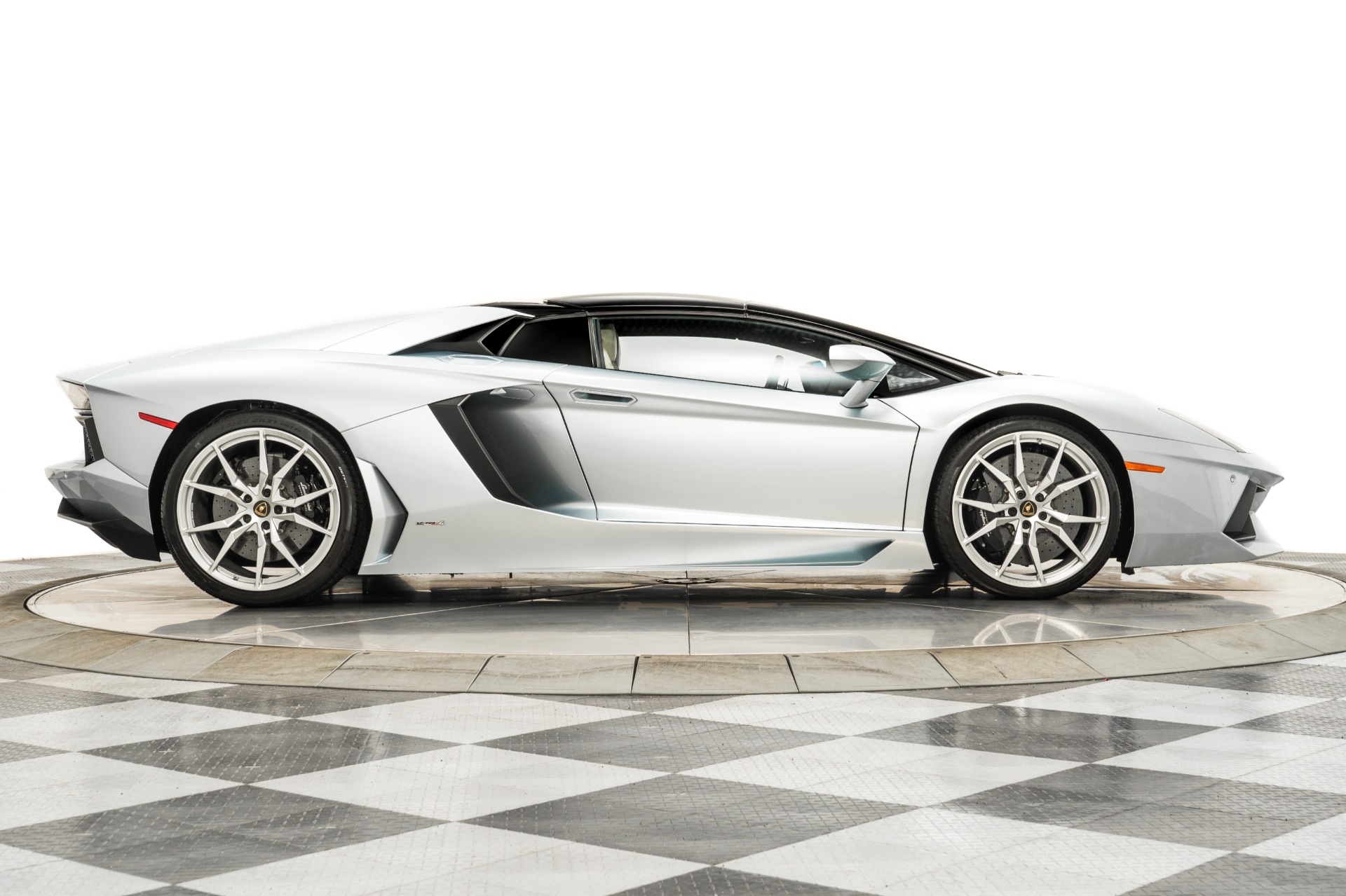 Used 2013 Lamborghini Aventador LP 700-4 Roadster For Sale