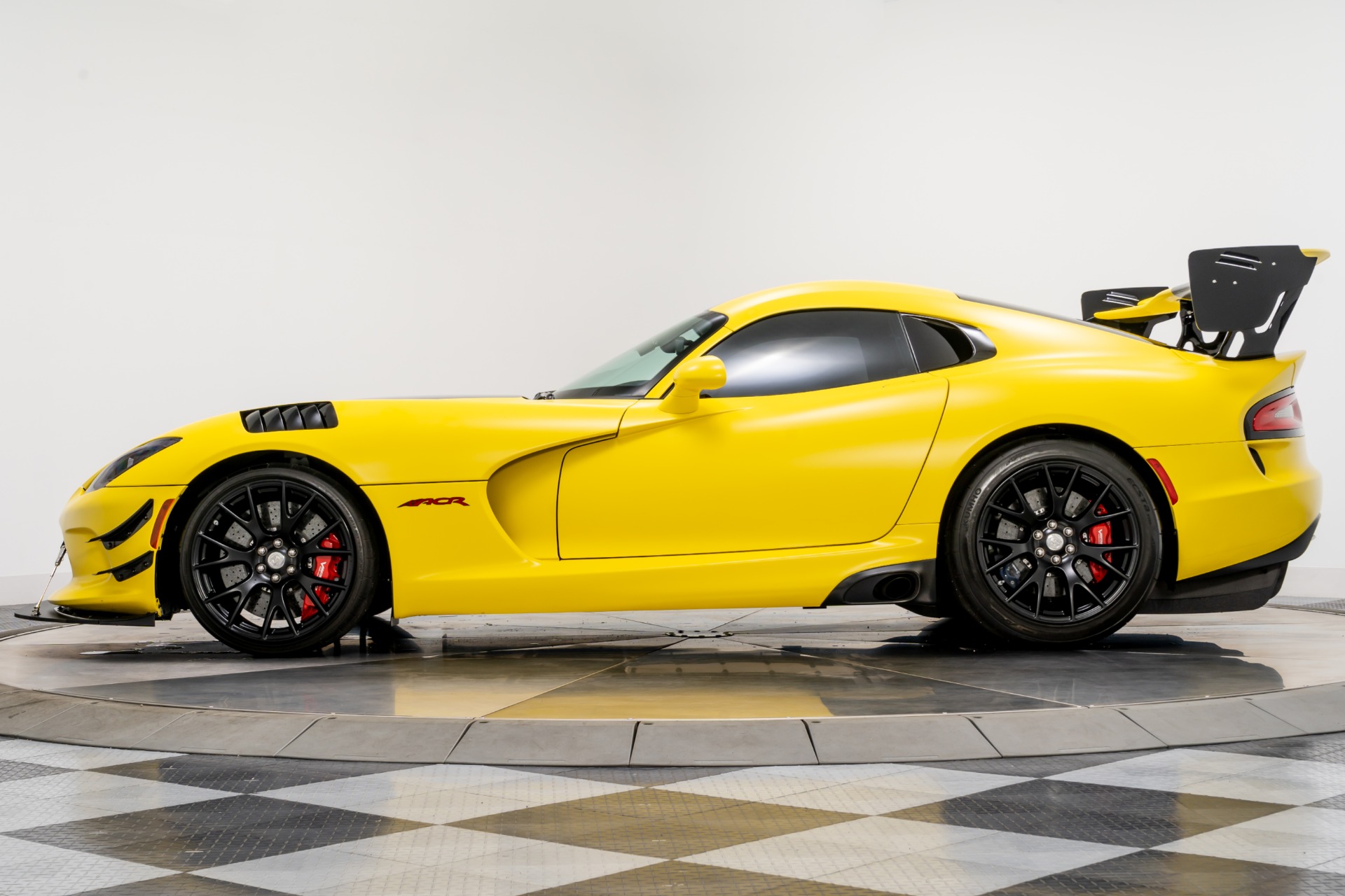 Used 16 Dodge Viper Acr Extreme Aero For Sale Sold Marshall Goldman Motor Sales Stock Xviperacr Used 16 Dodge Viper Acr Extreme Aero For Sale Sold Marshall Goldman Motor Sales Stock Xviperacr