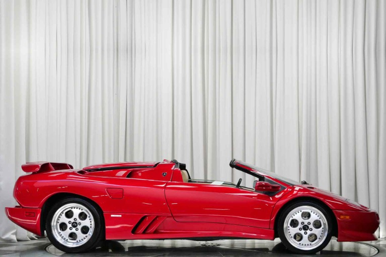 Used 1999 Lamborghini Diablo VT Roadster in Rosso Vik For Sale