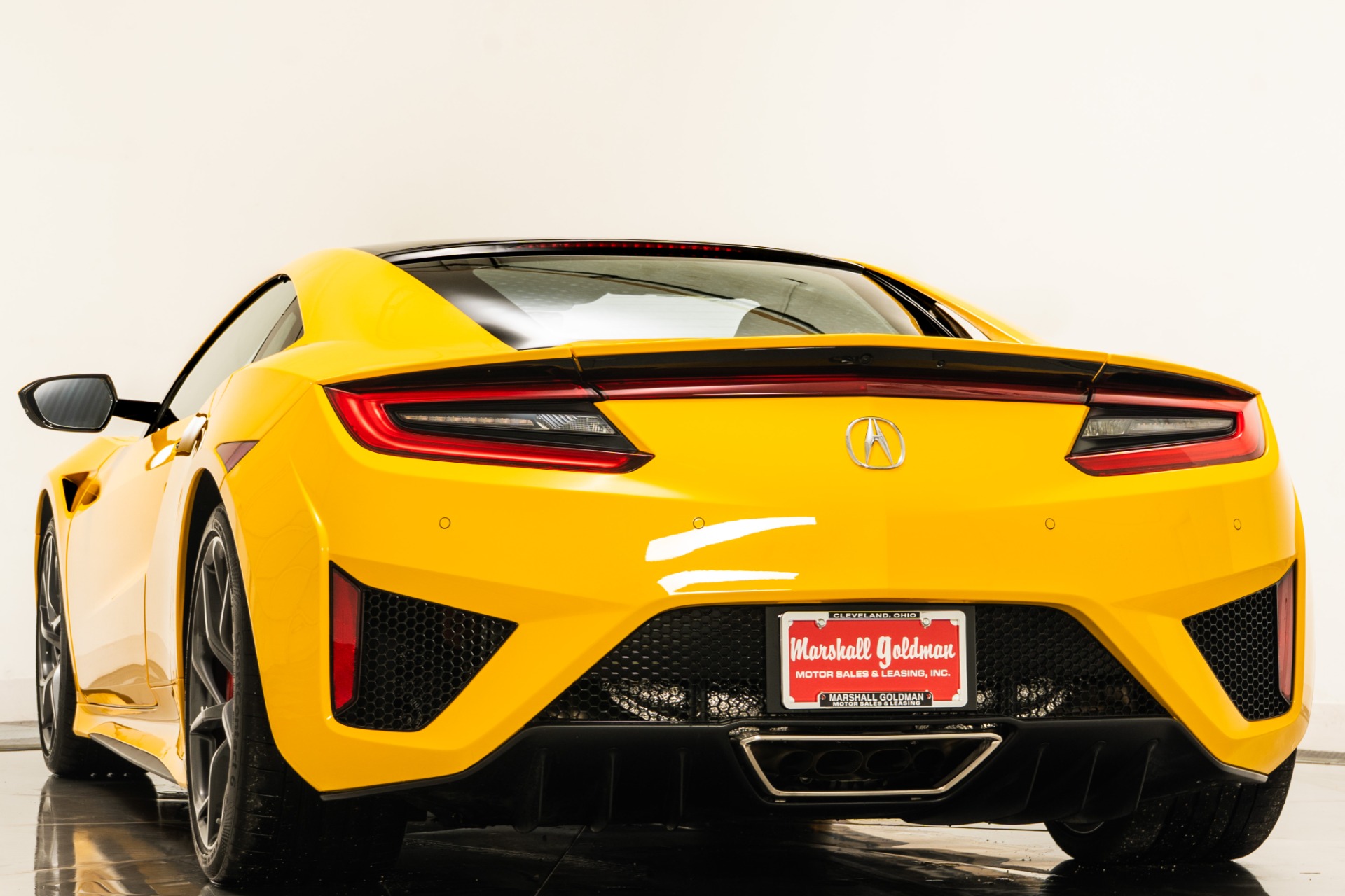 アクセサリー Form Follows Function:  of the Supercar Used 2021 Acura NSX SH-AWD Sport Hybrid For Sale ($156,950