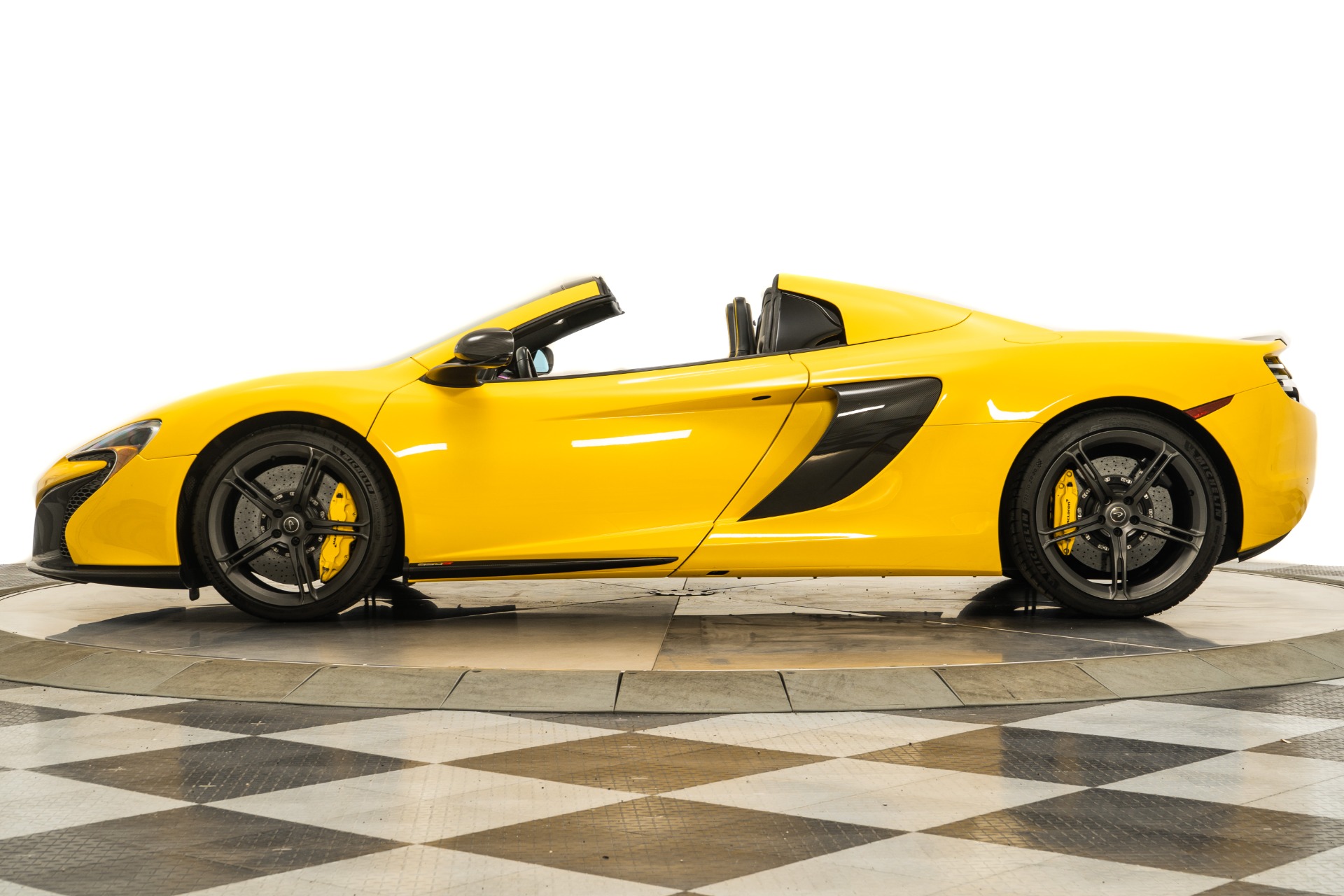 Used 2015 McLaren 650S Spider in Volcano Yellow For Sale (Sold