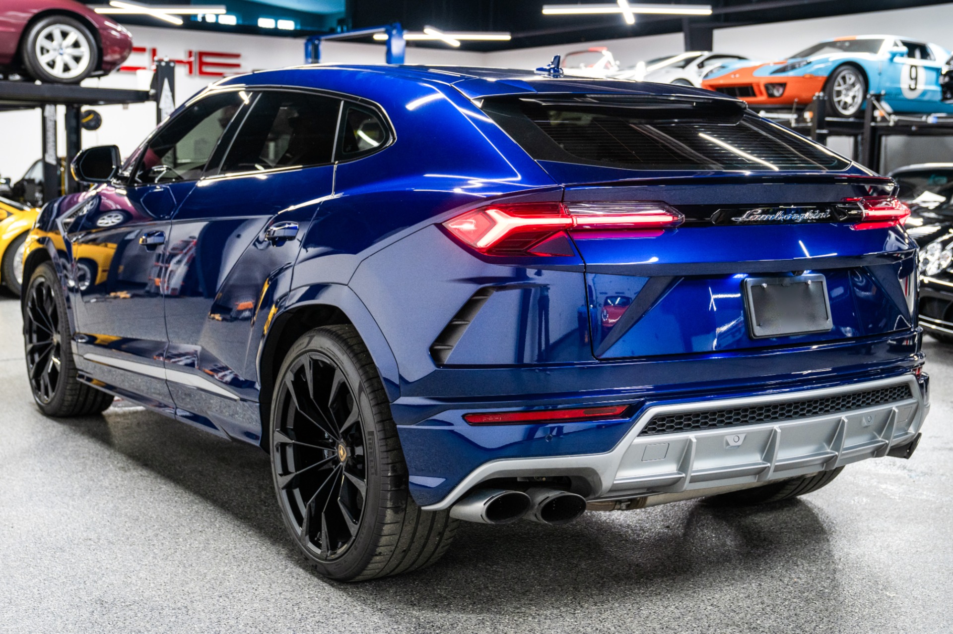 Used 2019 Lamborghini Urus in Blu Astraeus For Sale (Sold