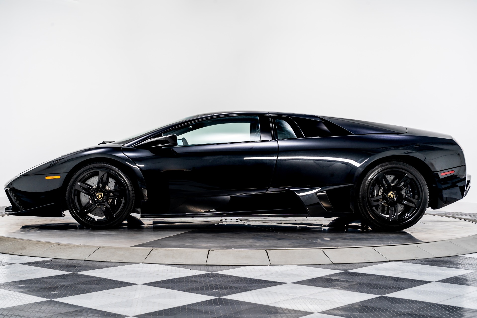 Used 2007 Lamborghini Murcielago LP640 in Nero Pegaso For