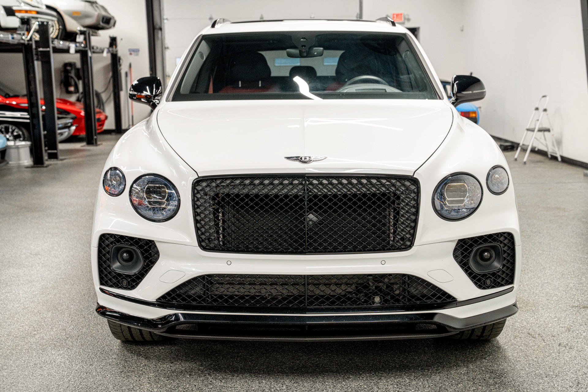 Used 2022 Bentley Bentayga S V8 in Snow Quartz Pearlescent For