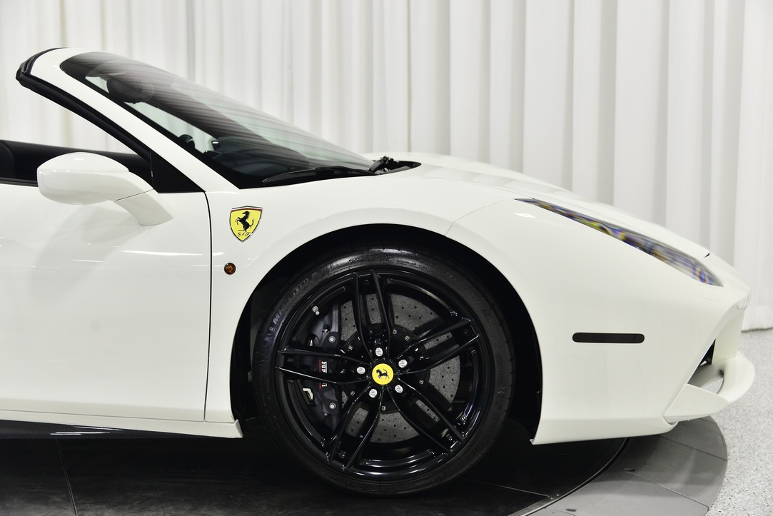 Ferrari 488 SPIDER シャーシ番号234530 Ferrari 488 SPIDER シャーシ番号234530 自動車