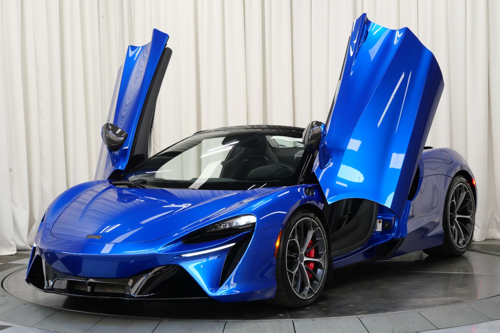 Used 2025 McLaren Artura Spider -Low Miles, Exterior Carbon Fiber