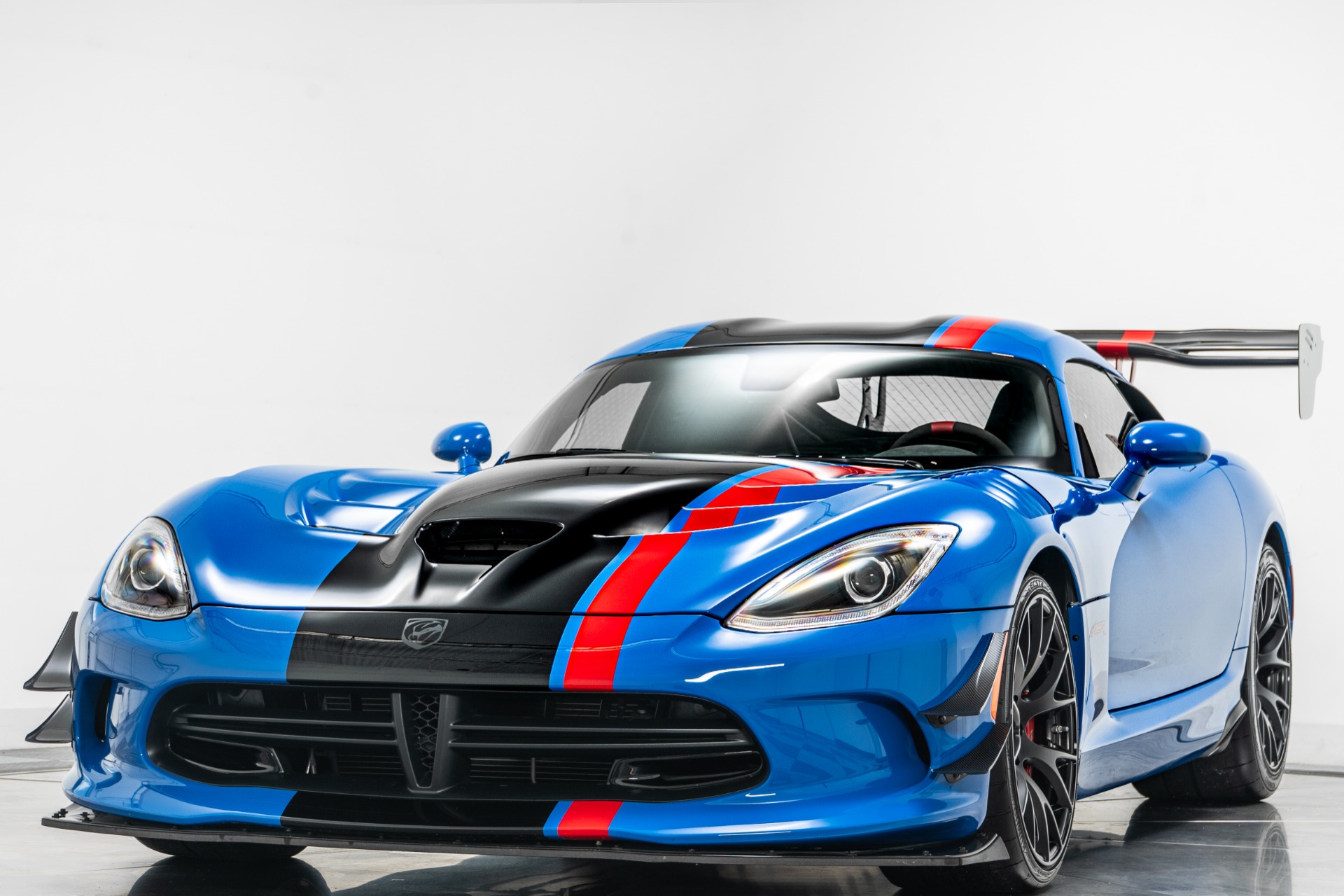 Used 2017 Dodge Viper ACR Extreme Aero in Competition Blue For