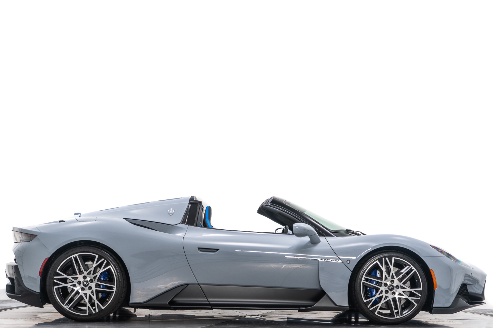 Used 2024 Maserati MC20 Cielo -Carbon Fiber Interior Pack, Low