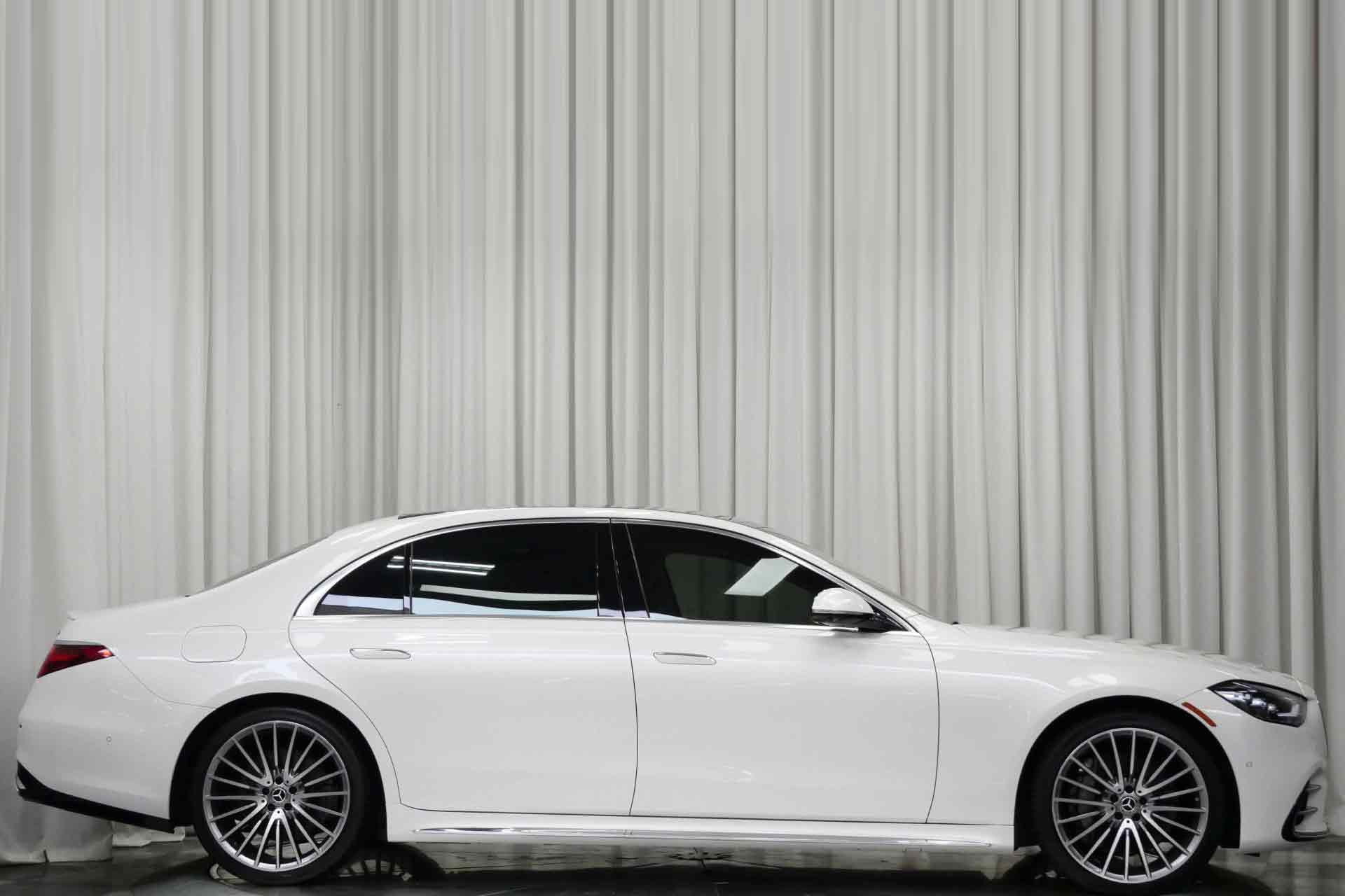 2023 Mercedes Benz S 580 4MATIC photo 2