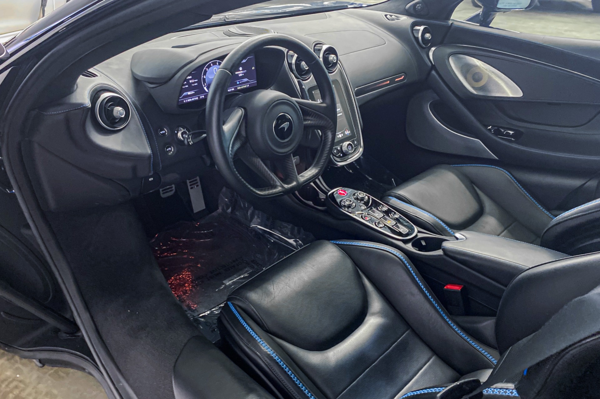 2022 Mclaren GT photo 4