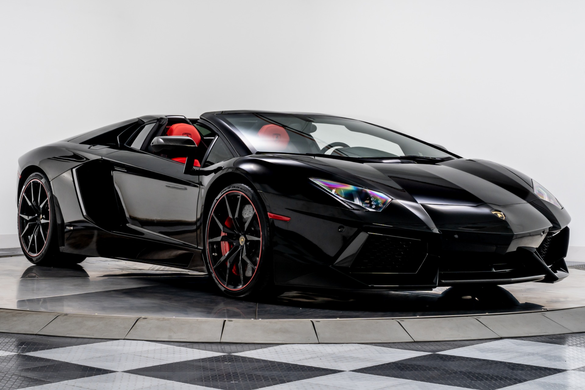 Lamborghini Aventador Roadster 2015 限定版 Used 2015 Lamborghini Aventador 50th Anniversario Roadster