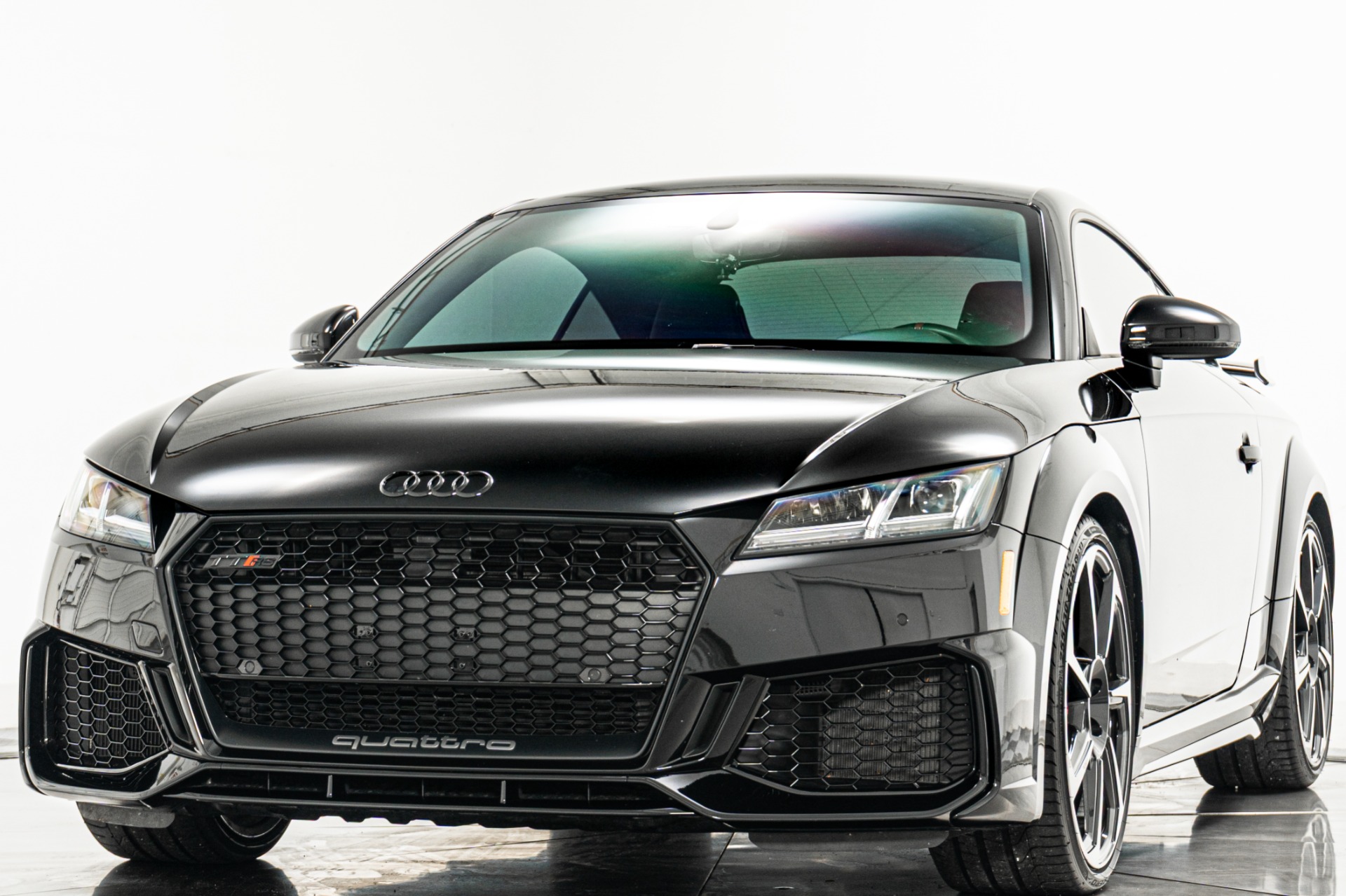 2019 Audi TT RS photo 4