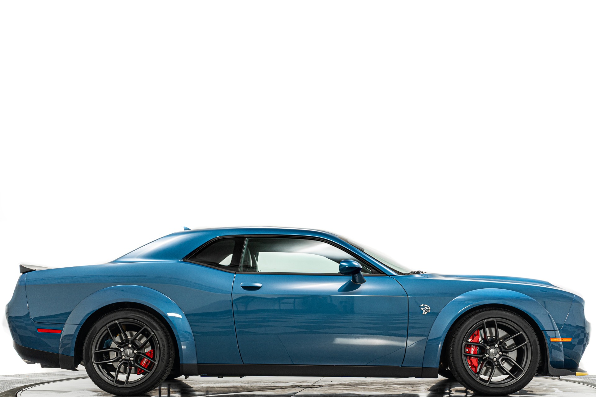 2023 Dodge Challenger SRT8 Hellcat Widebody photo 2