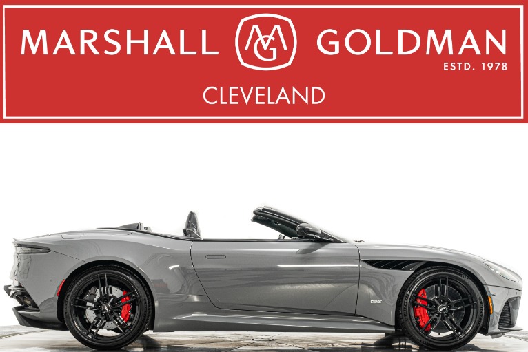 2021 Aston Martin DBS Superleggera Base's photo