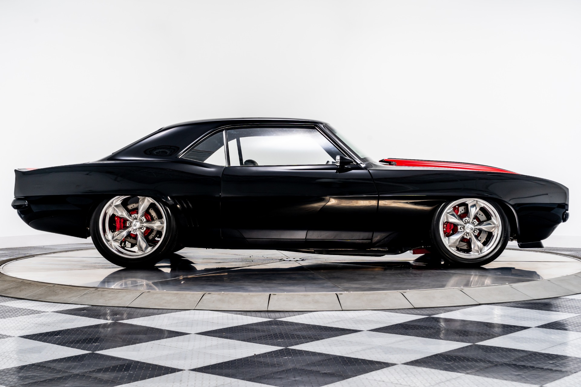 Used 1969 Chevrolet Camaro Restomod For Sale (Sold) | Marshall Goldman Motor  Sales Stock #B21065