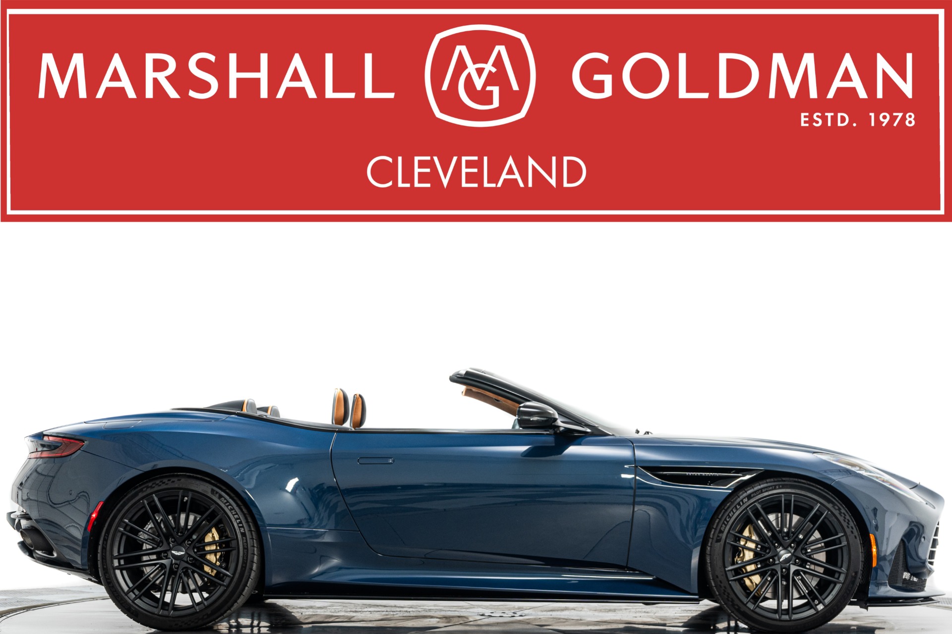 2024 Aston Martin DB12 Volante -Carbon Fiber Bucket Seats, Heritage Paint Color — photo 1 of 1
