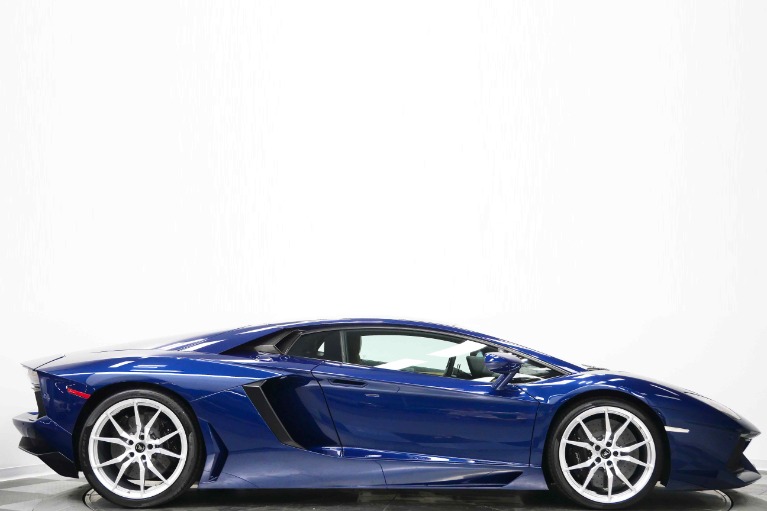 Used 2014 Lamborghini Aventador LP 700-4 -Beautiful Color