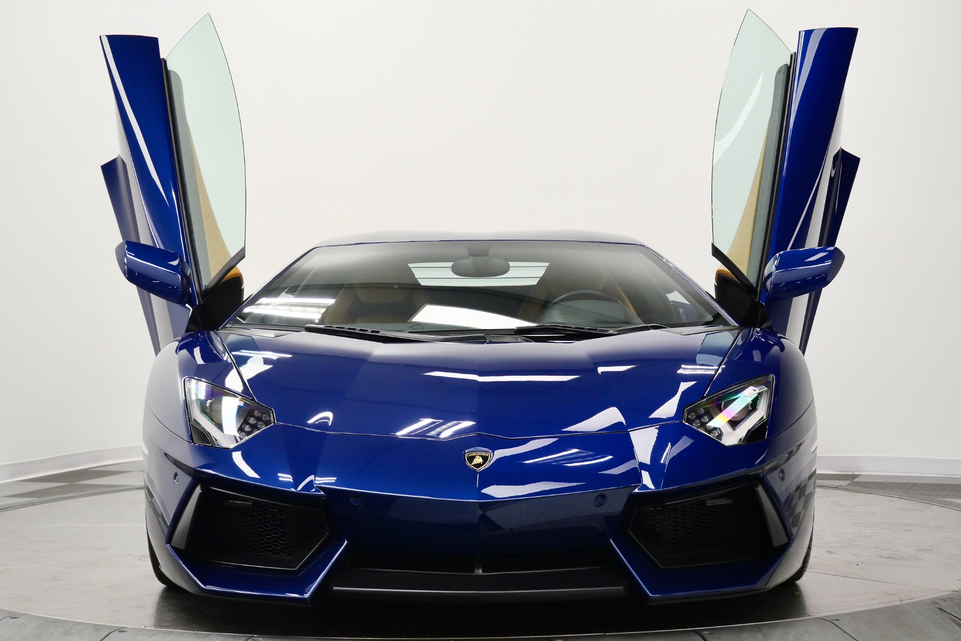 Used 2014 Lamborghini Aventador LP 700-4 -Beautiful Color