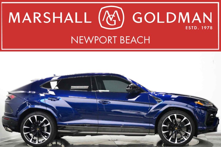 2022 Lamborghini Urus Pearl Capsule