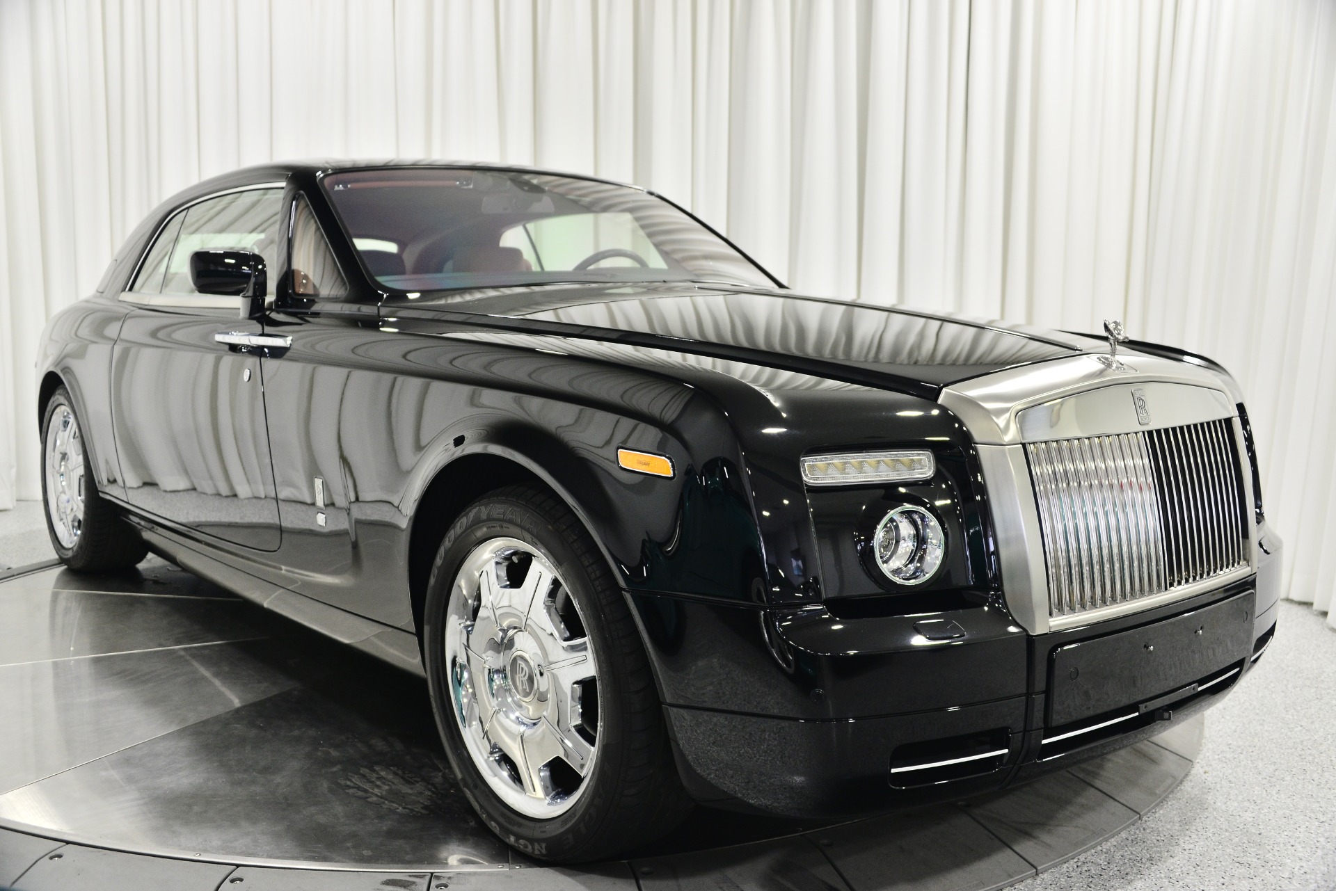 Used 2009 RollsRoyce Phantom for Sale Near Me  Edmunds