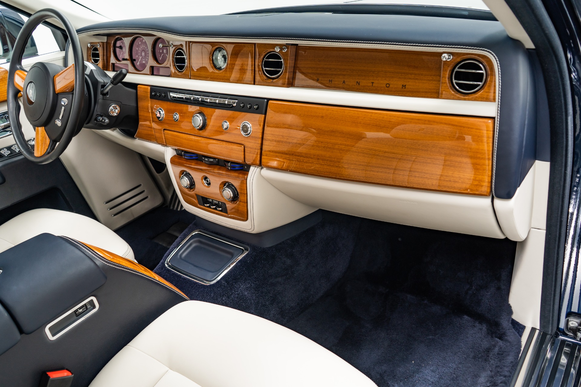 Inspiring Rolls Royce Wooden Interior Photos