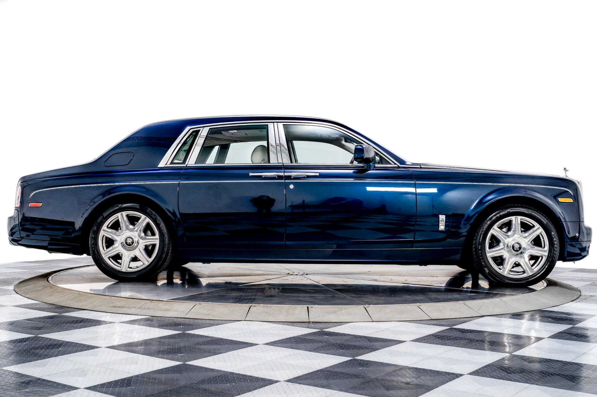 Used 2016 Rolls-Royce Phantom For Sale (Sold)