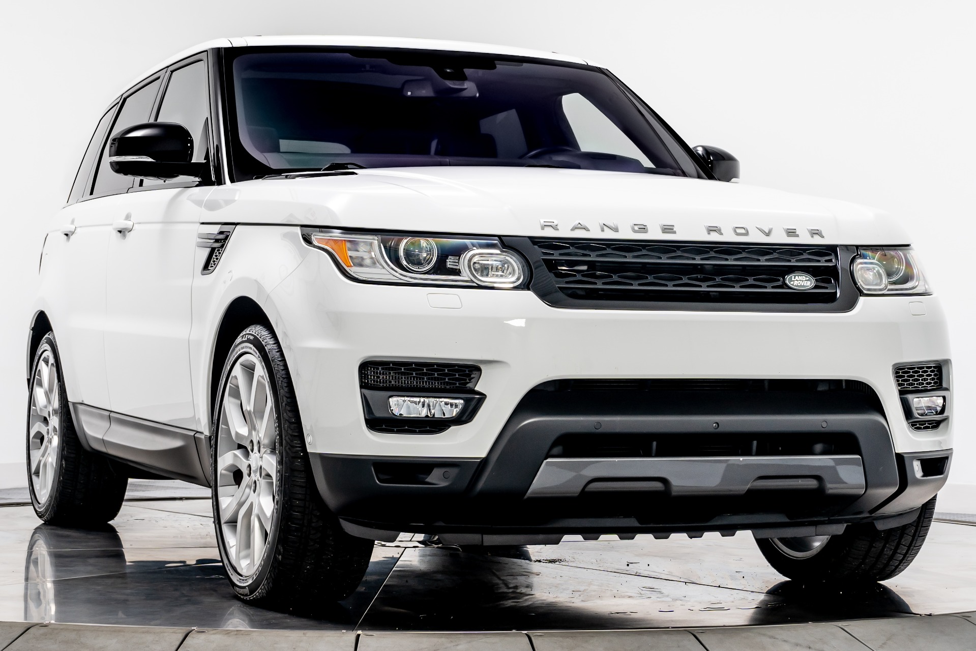 Used 2016 Land Rover Range Rover Sport Supercharged in Fuji
