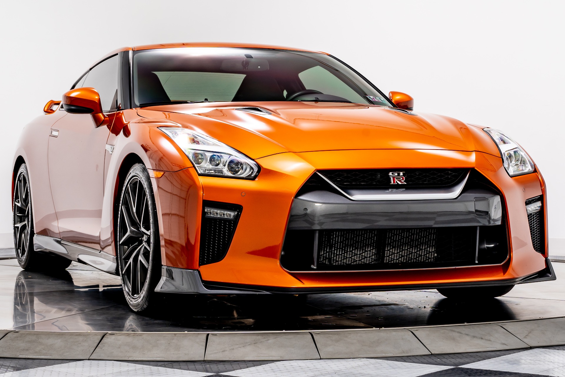 オレンジGT-R Used 2017 Nissan GT-R Premium in Blaze Metallic For Sale (Sold